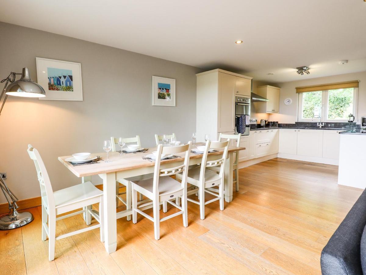 Swandown, 20 Poldon Villa Chard Eksteriør bilde